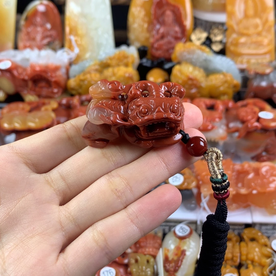 石英质玉（黄龙玉）未镶嵌挂件