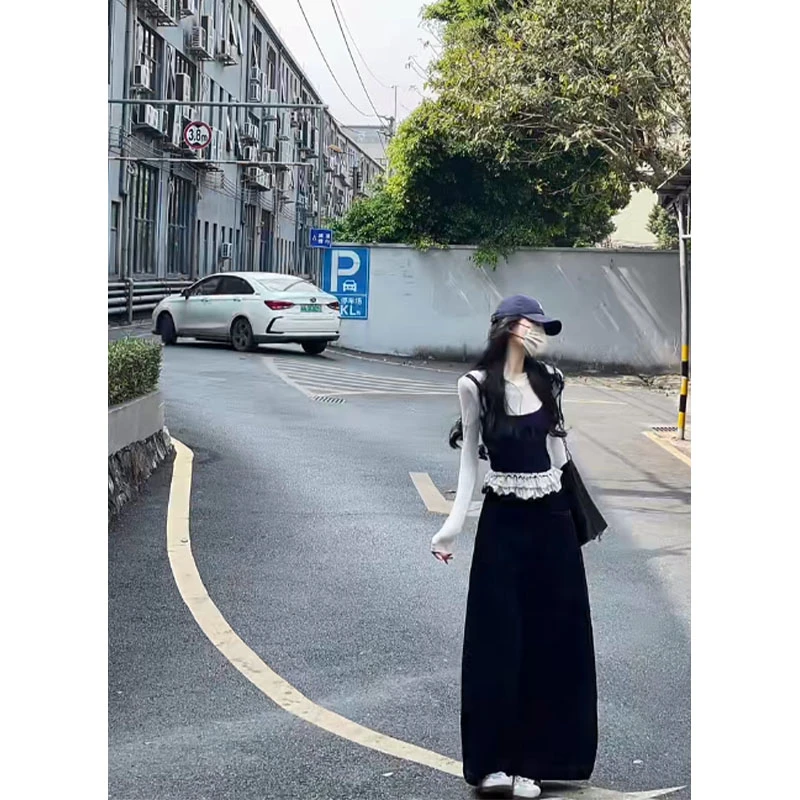 简约温柔风修身花边打底长袖上衣叠穿吊带背心高腰宽松直筒牛仔裤