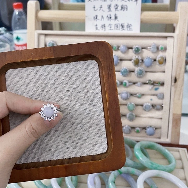翡翠未镶嵌颈饰天然翡翠Ａ货