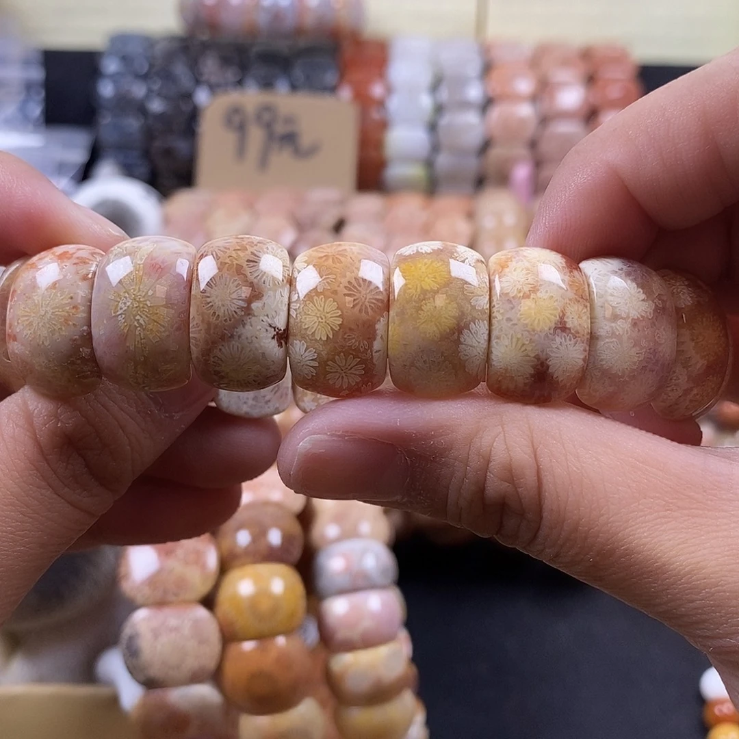 硅化珊瑚（珊瑚玉）未镶嵌手牌皮花 14