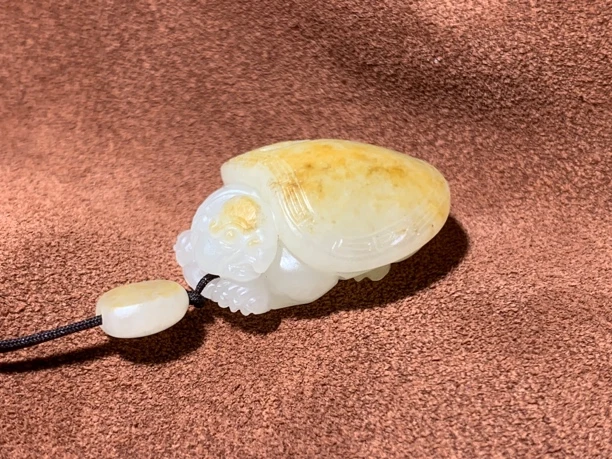 新疆和田玉 龙龟