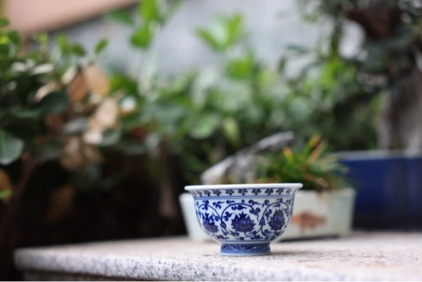 景德镇陶瓷青花压手杯120毫升