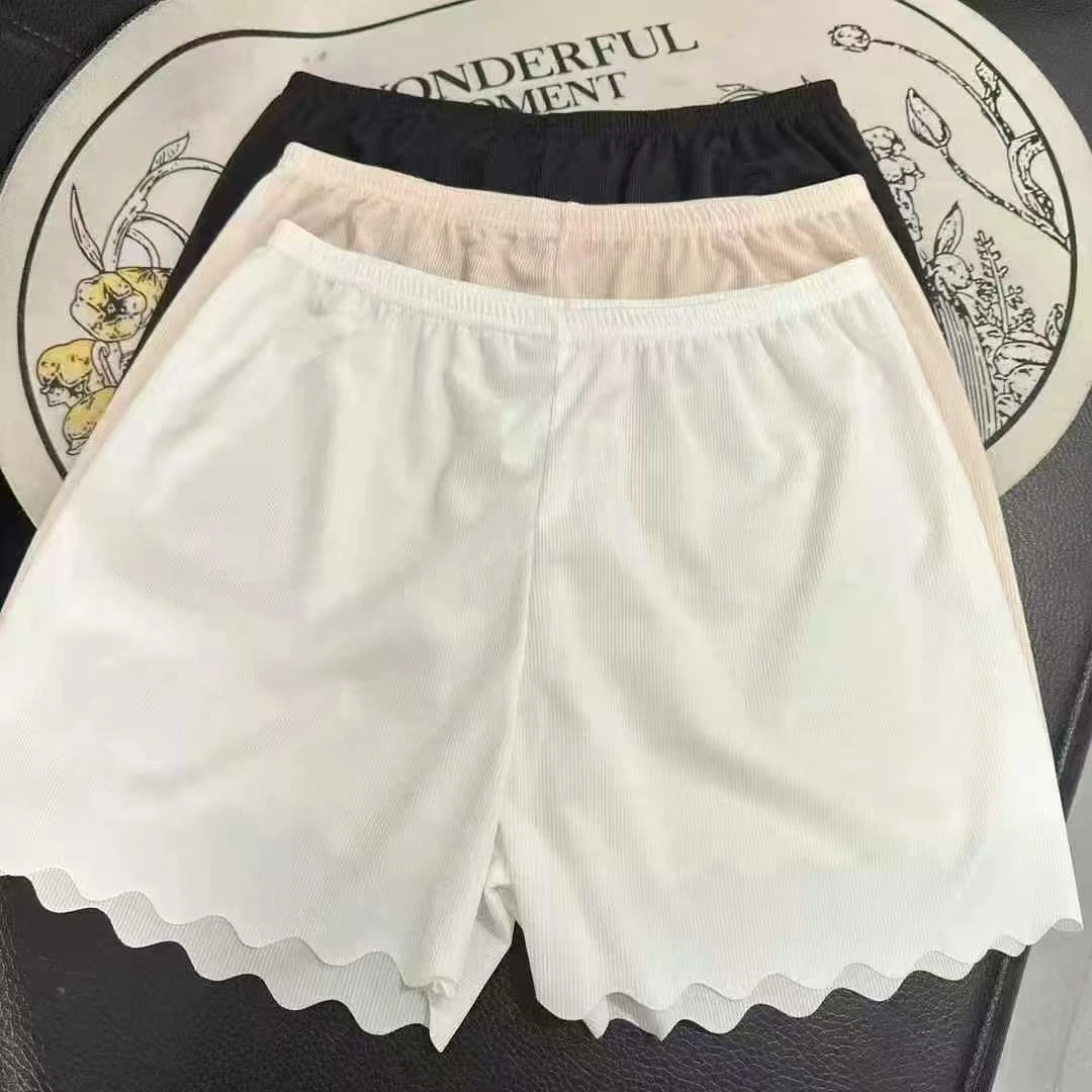 新款时尚百搭打底短裤