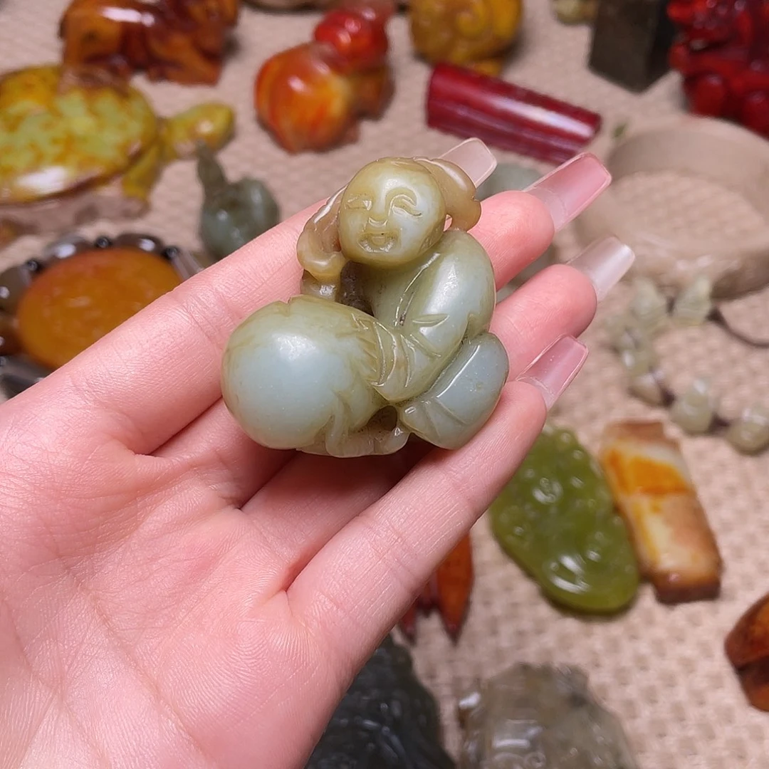刘***g和田玉（糖玉）未镶嵌挂件