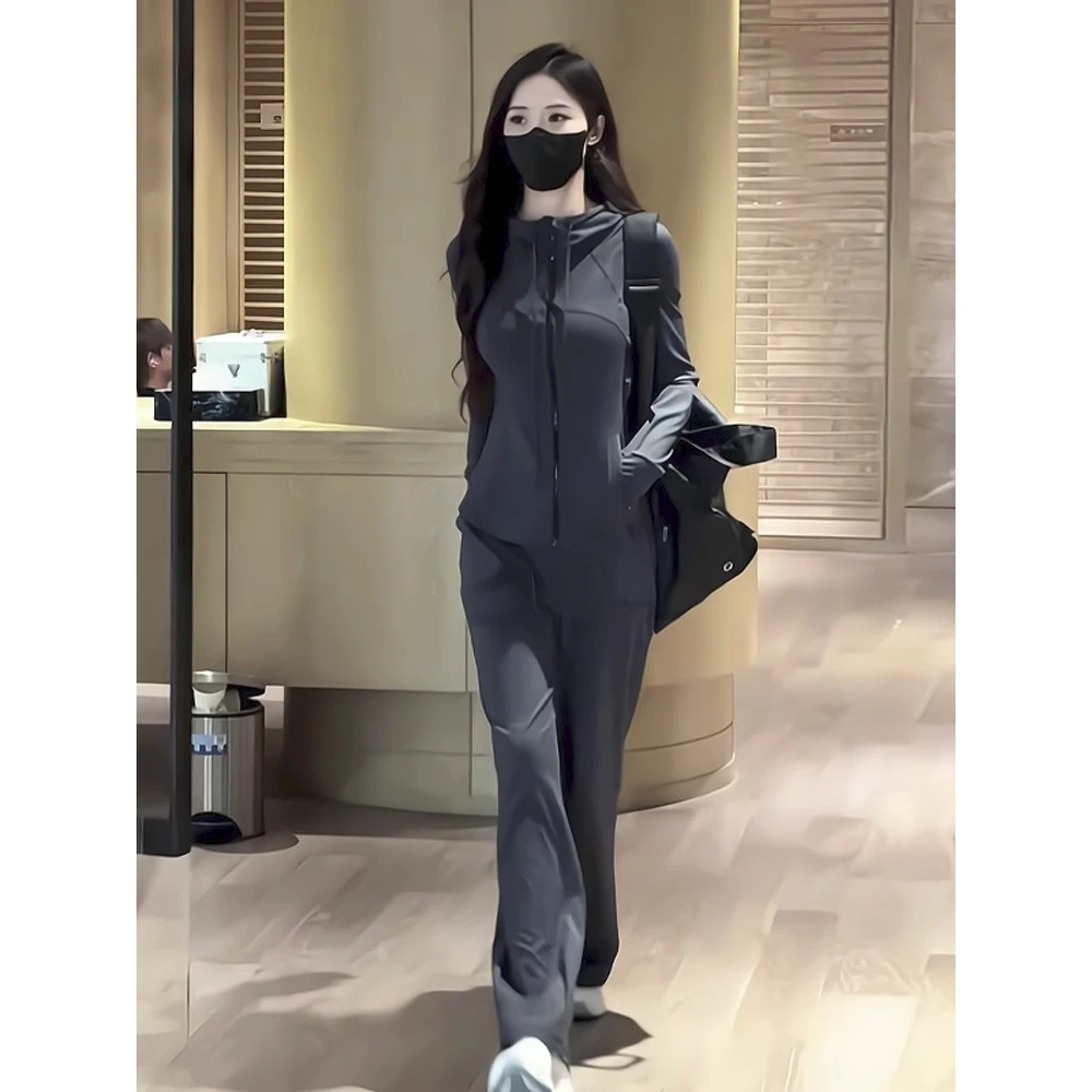 网红同款时尚休闲运动风套装新款收腰开衫长袖连帽上衣两件套女装