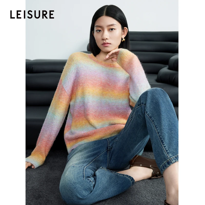 小云总专属LEISURE/三彩·丽雪渐变虹梦幻针织衫0443
