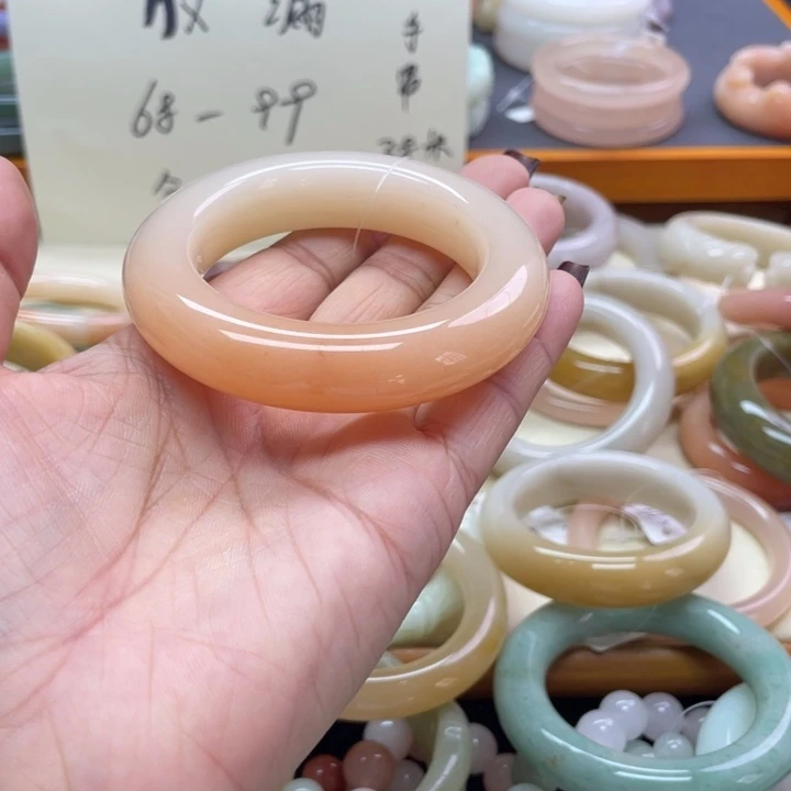 未镶嵌石英岩玉珠宝奇石葱***o