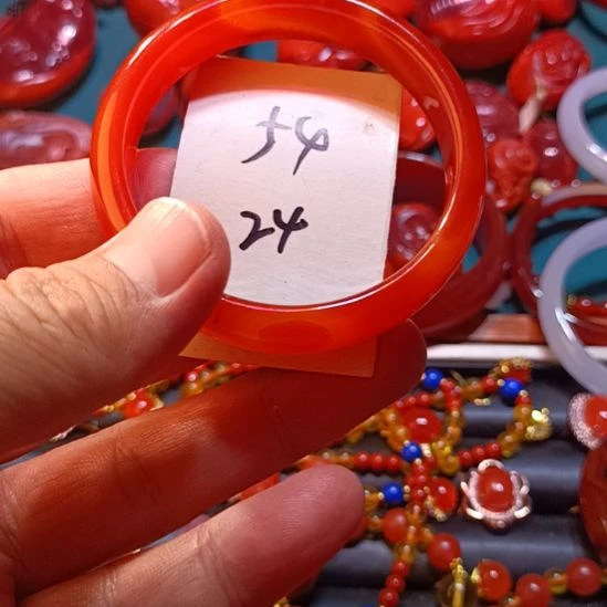手镯玛瑙/玉髓未镶嵌