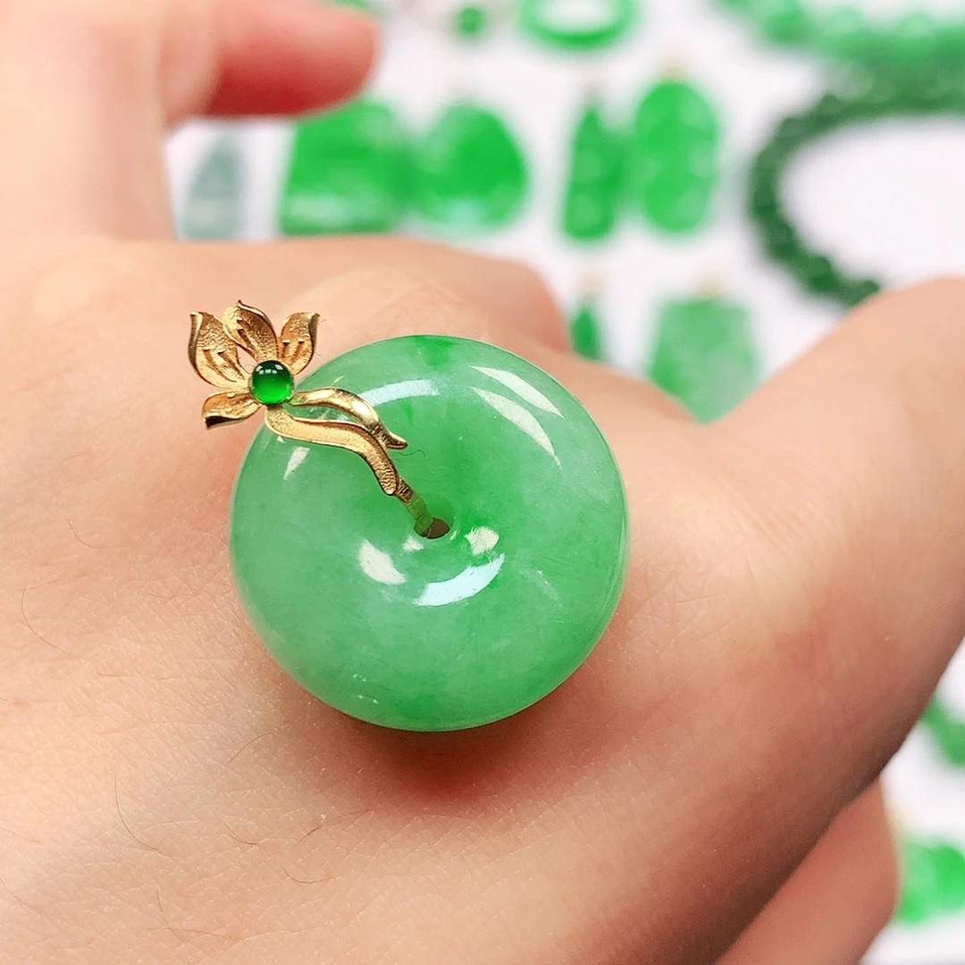 吊坠(不含链)18K金镶嵌翡翠