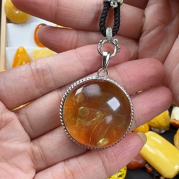 c***a未镶嵌颈饰蜜蜡蜜蜡