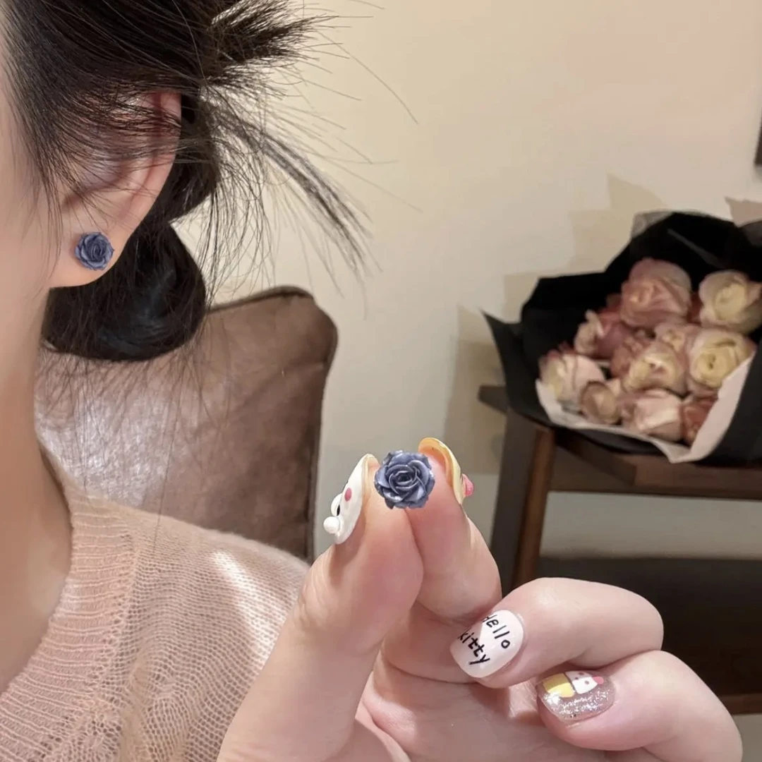 非金属树脂耳饰 法式玫瑰花朵耳钉小众高级感温柔气质百搭耳饰品