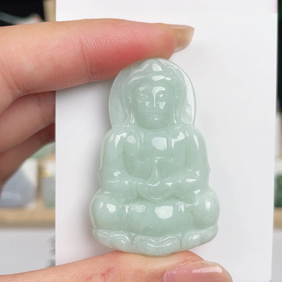 翡翠未镶嵌颈饰观音