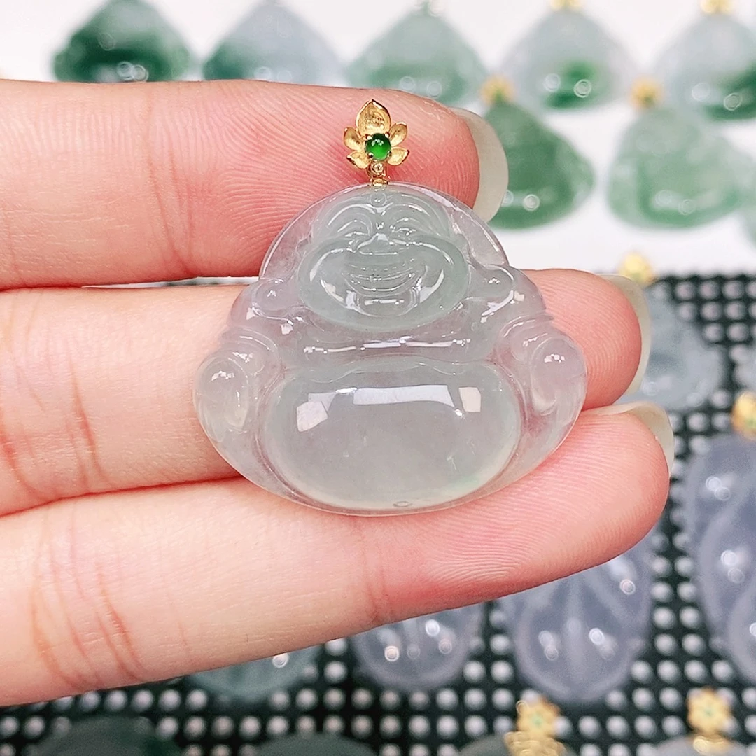 颈饰18K金镶嵌翡翠