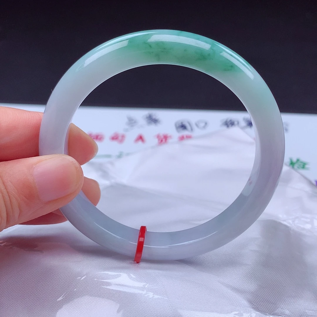 翡翠手镯未镶嵌手镯001962