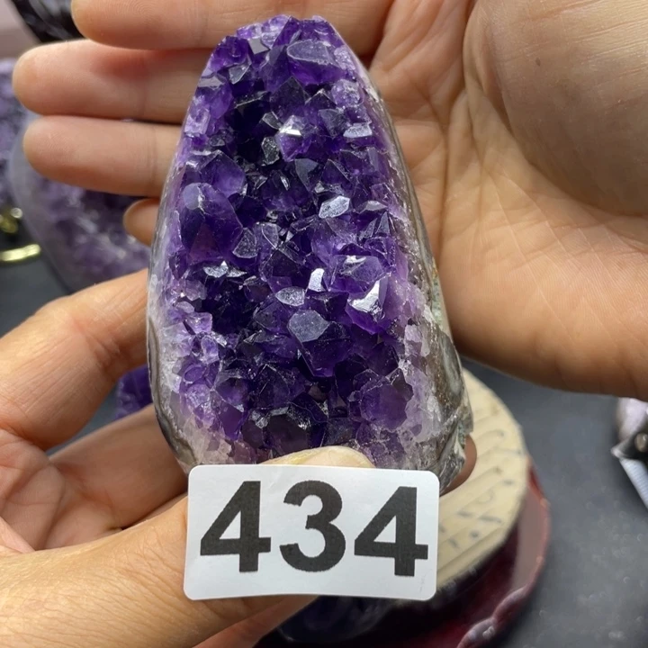 未镶嵌水晶大型摆件（非配饰）