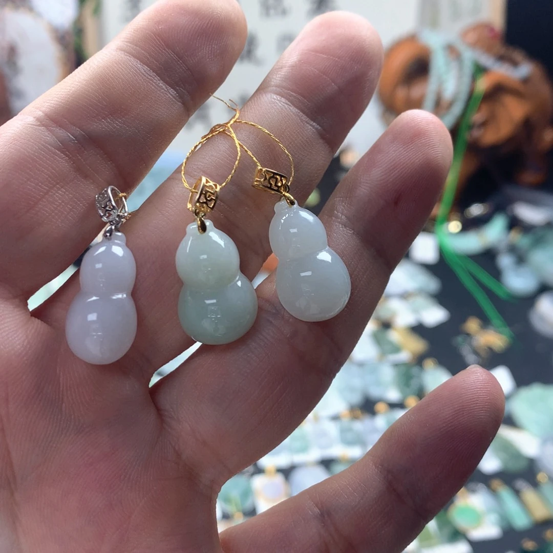 颈饰银S925镶嵌翡翠