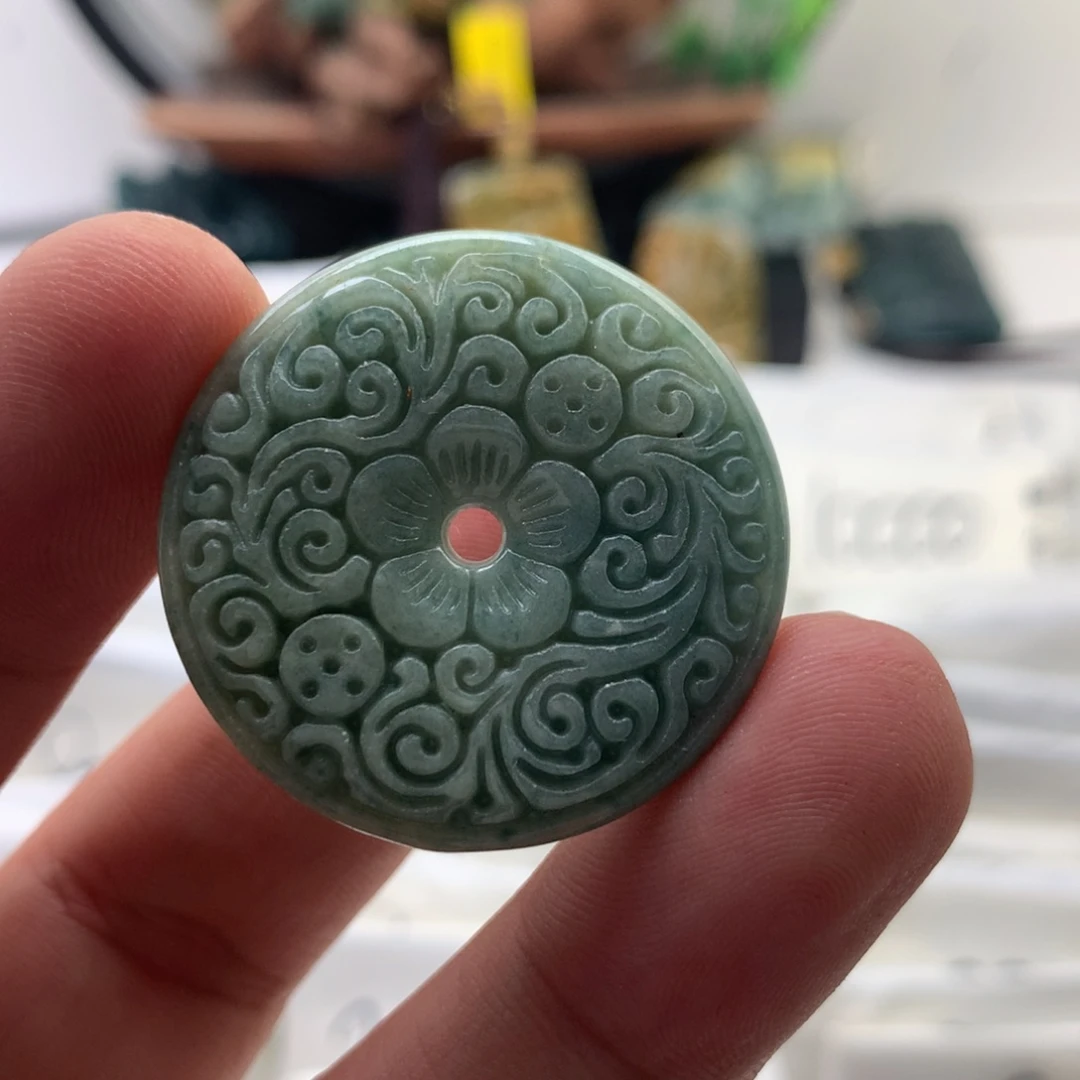 颈饰未镶嵌翡翠扣子