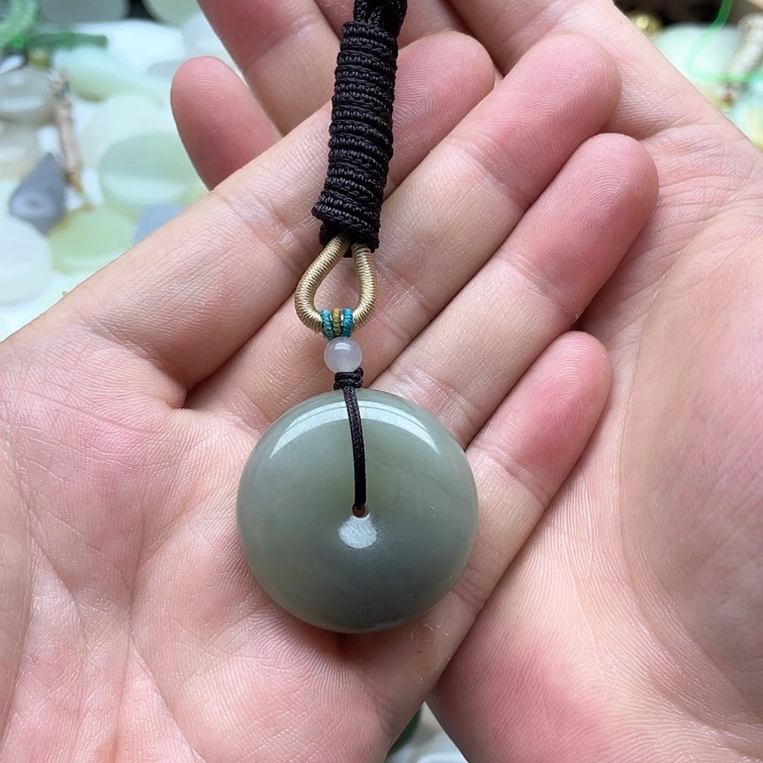 和田玉扣子吊坠未镶嵌什***李