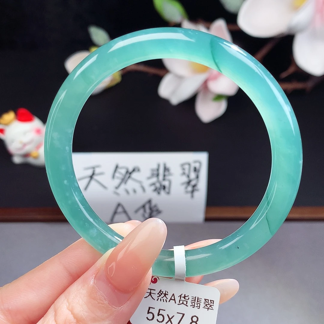翡翠手镯（圆镯）未镶嵌