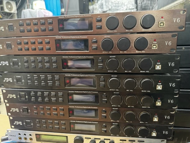 9新 拜尔 雨果V6效果器一台（不包邮）