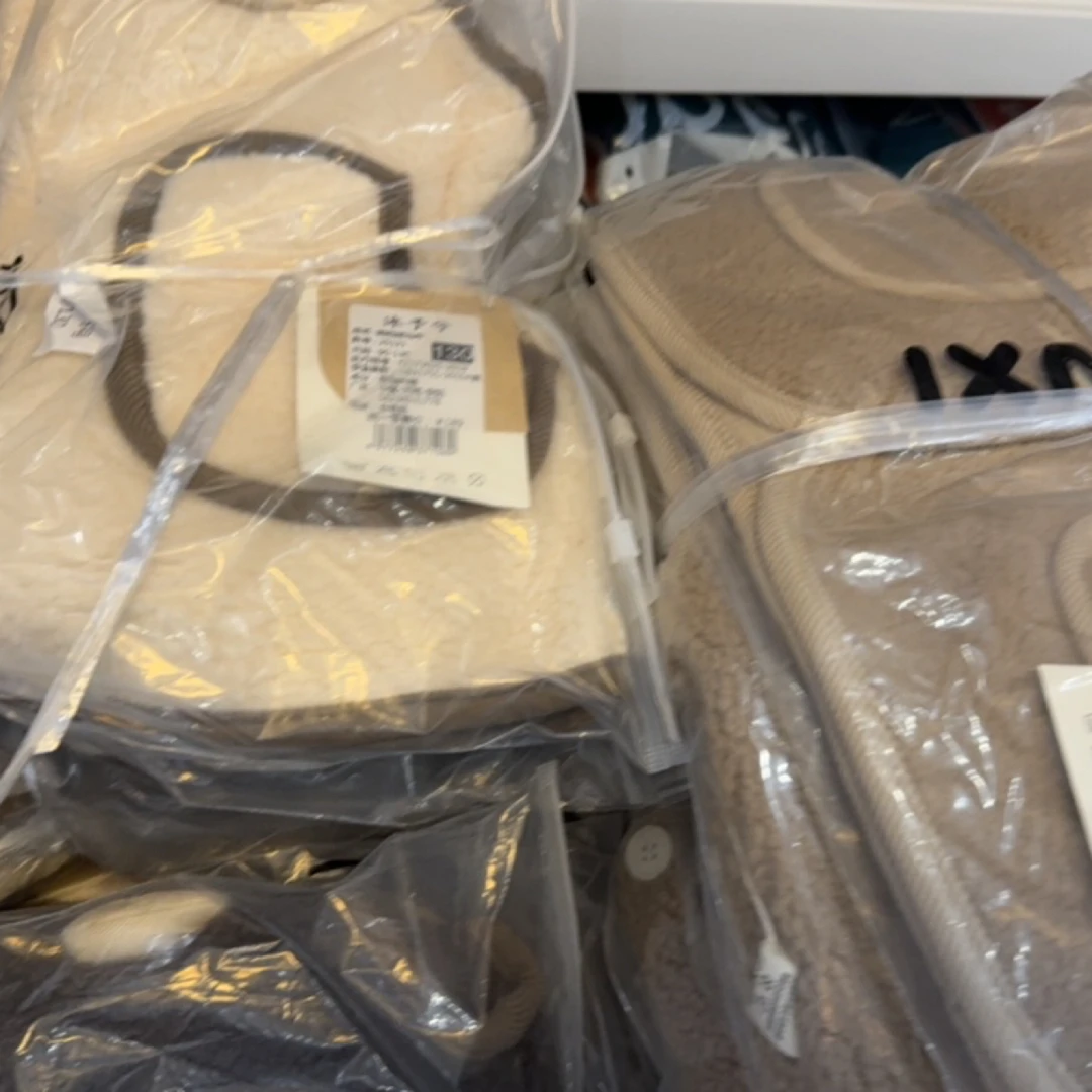 沐予兮-马甲小熊