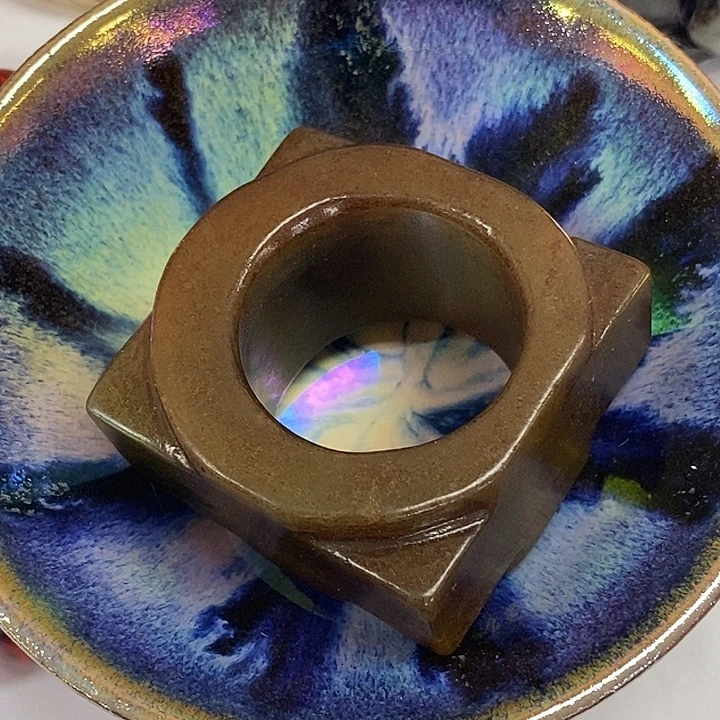 瓷片瓷器ftsjhgghhjj