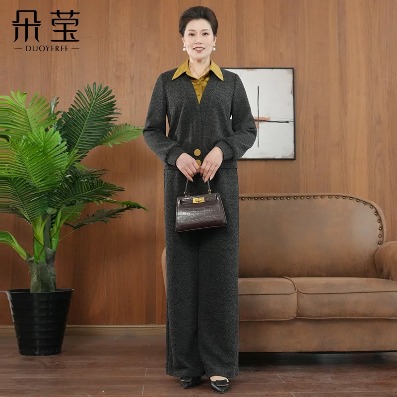 SL妈妈春装套装中年女洋气小衫50岁中老年人休闲时尚两件套98022