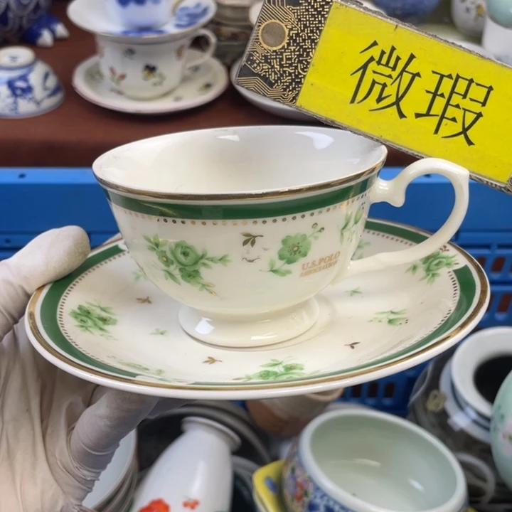 他家瓷器真美…开播了
