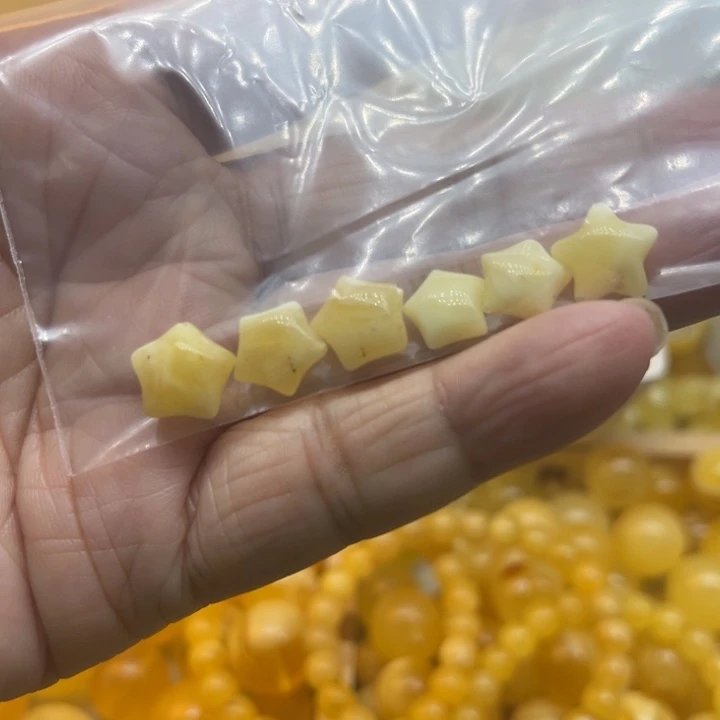 未镶嵌琥珀裸石会****星蜜蜡