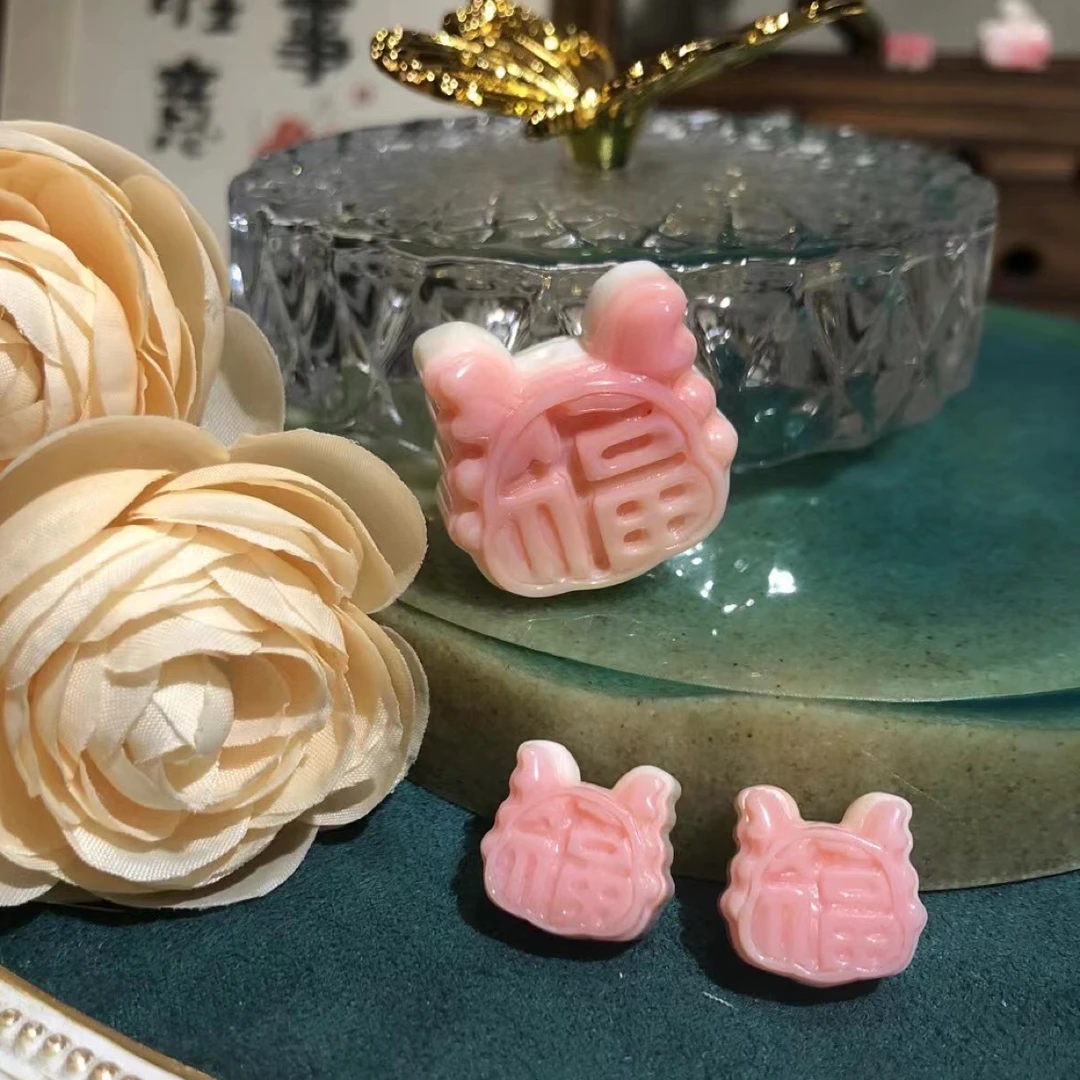 非金属仿珍珠手链 粉贝女王龙头福牌手链项链配饰饰品