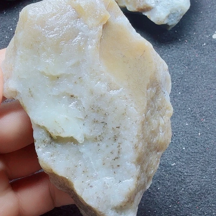和田玉（糖玉）未镶嵌珠宝半成品