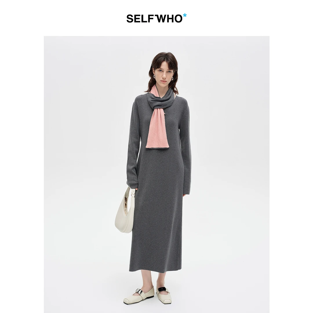 SELFWHO绵羊毛混纺撞色围巾领连衣裙女2025冬新款保暖灰色毛织裙