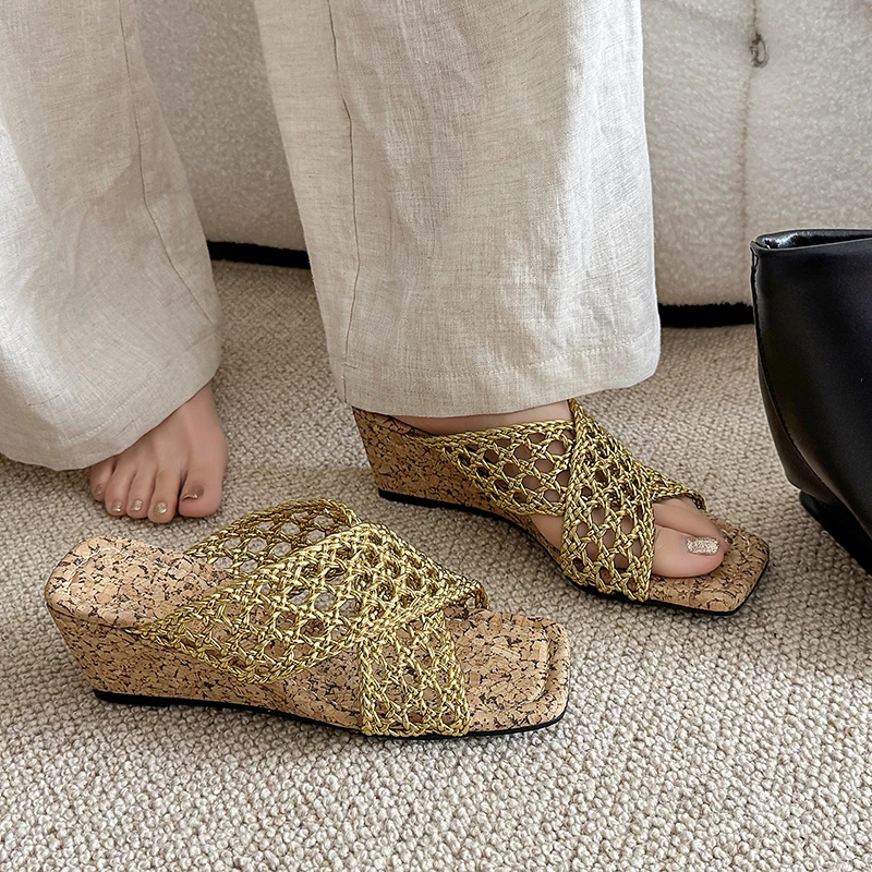 编织复古港风休闲风方头坡跟鞋凉鞋女夏季拖鞋女外穿厚底凉拖鞋女