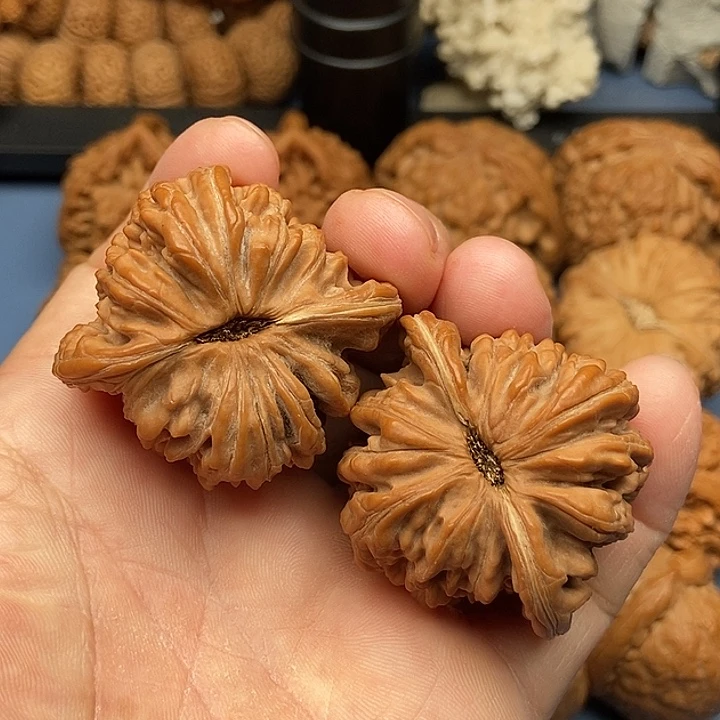 文玩核桃把件四座楼