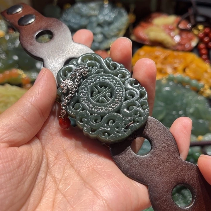 岫玉未镶嵌毛衣链