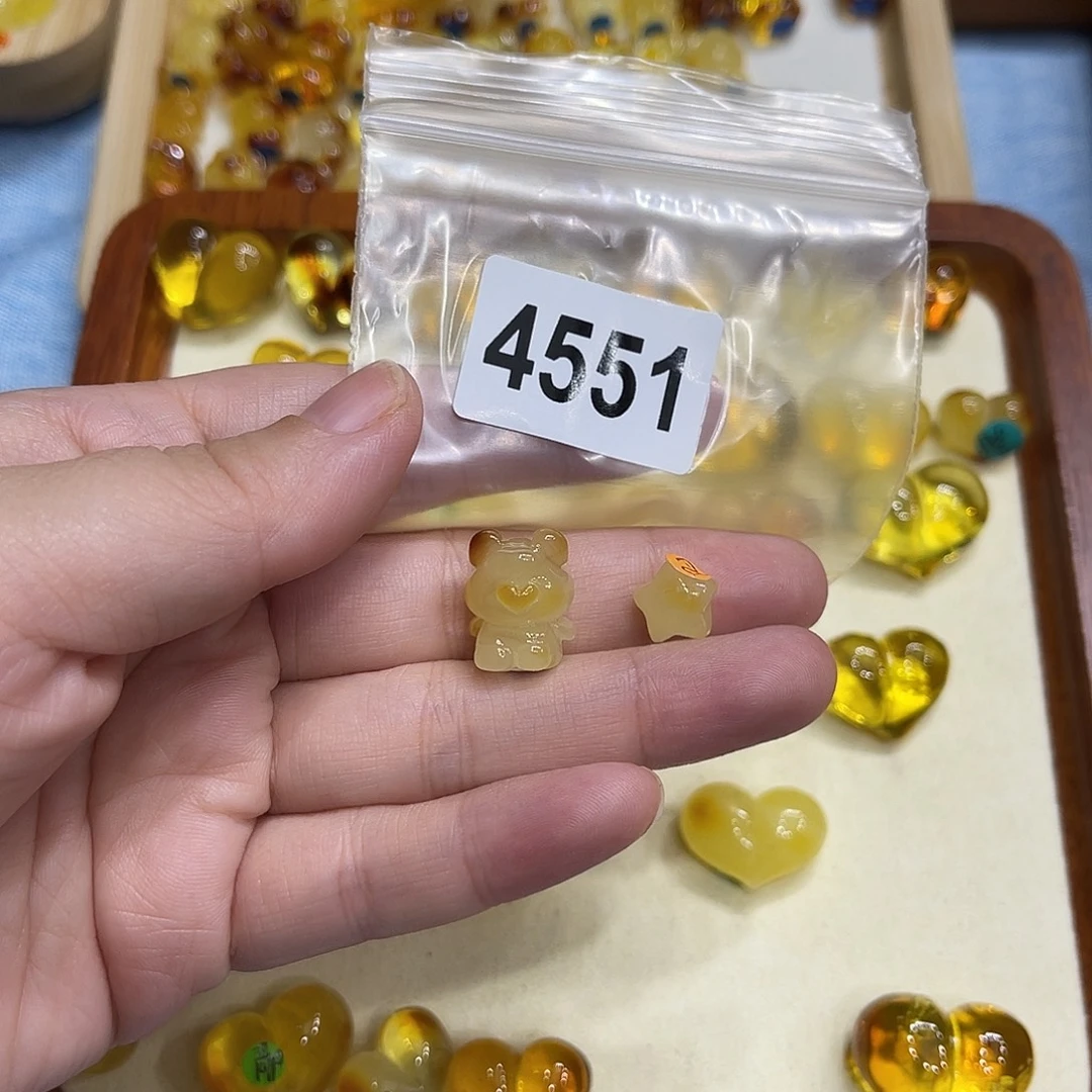 琥珀未镶嵌珠宝奇石