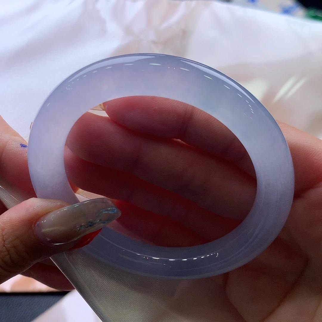 翡翠手镯未镶嵌54圆