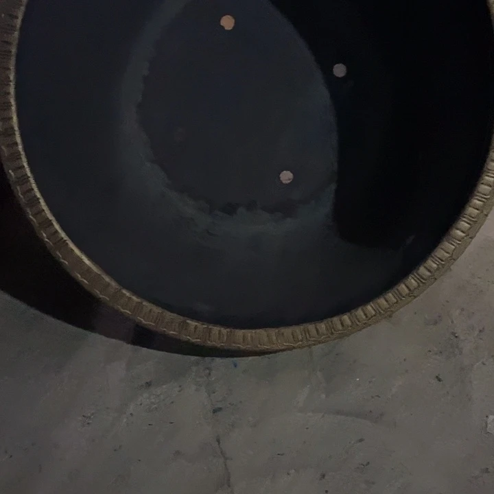 圆1米口径花盆两个