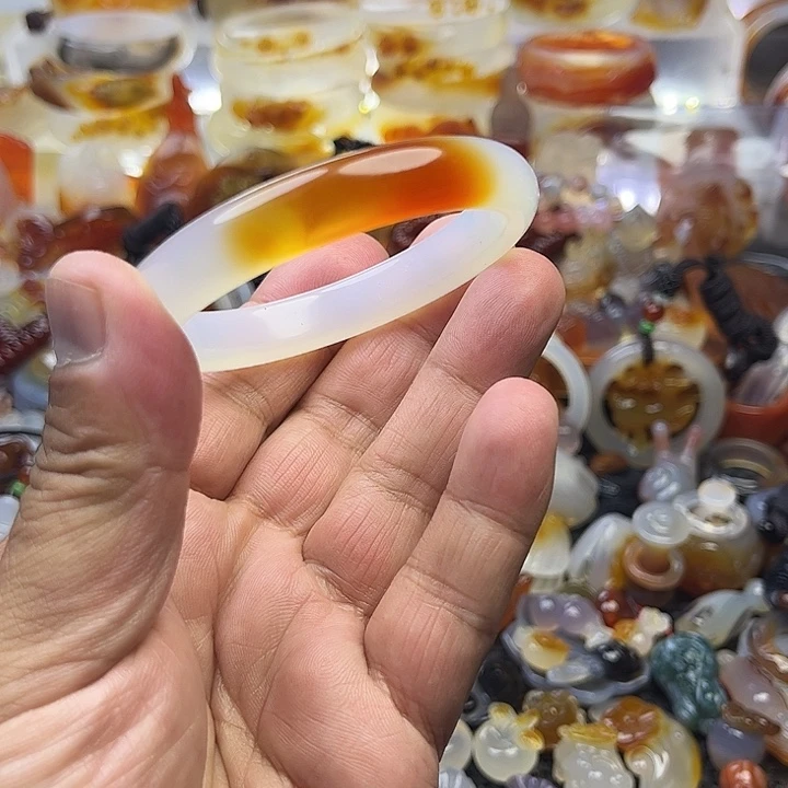 玛瑙/玉髓未镶嵌手镯