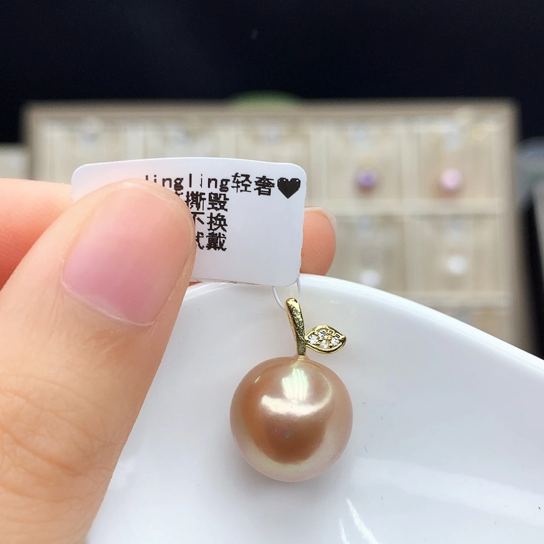 淡水珍珠合金颈饰