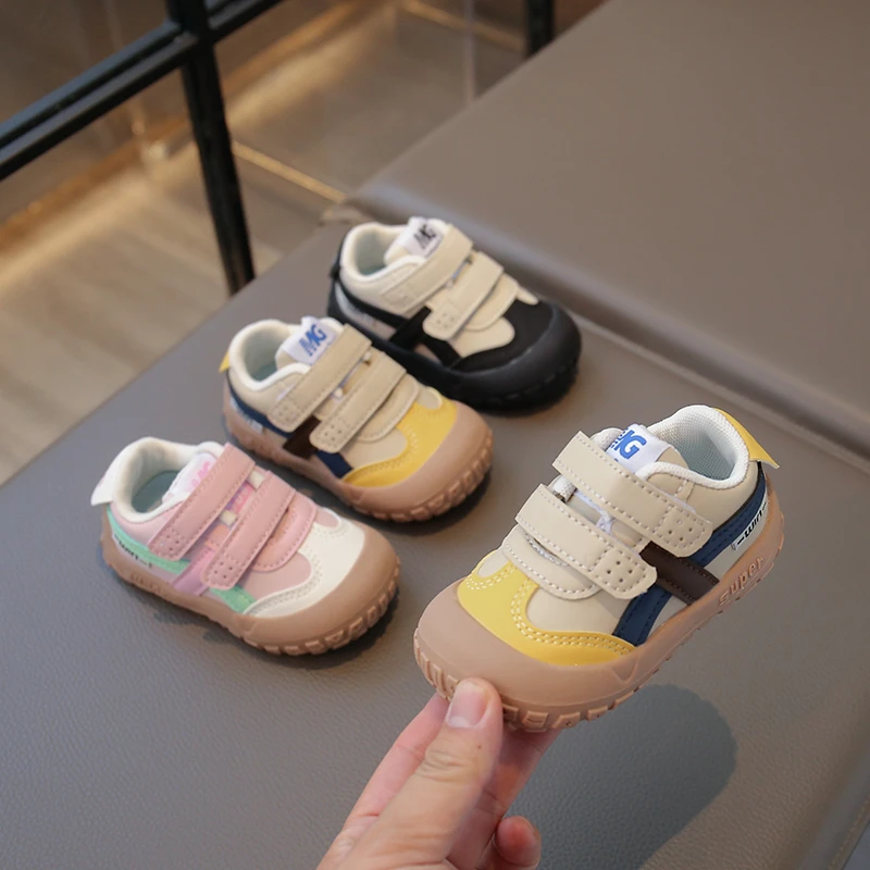 户外旅游徒步男童运动鞋包头防踢小童休闲鞋秋2-3岁5女童跑鞋软底