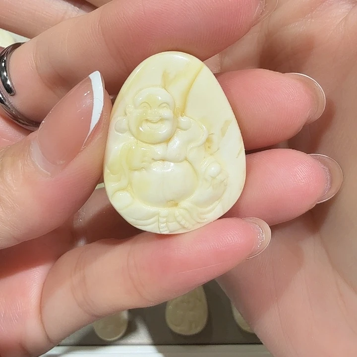 定制琥珀未镶嵌蜜蜡