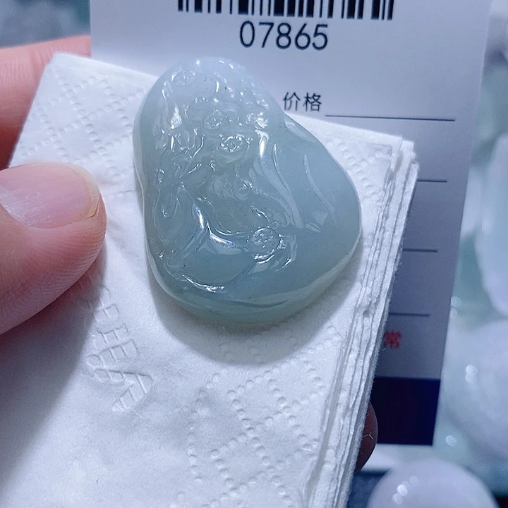 翡翠未镶嵌颈饰天光墟翡翠市场现金代购