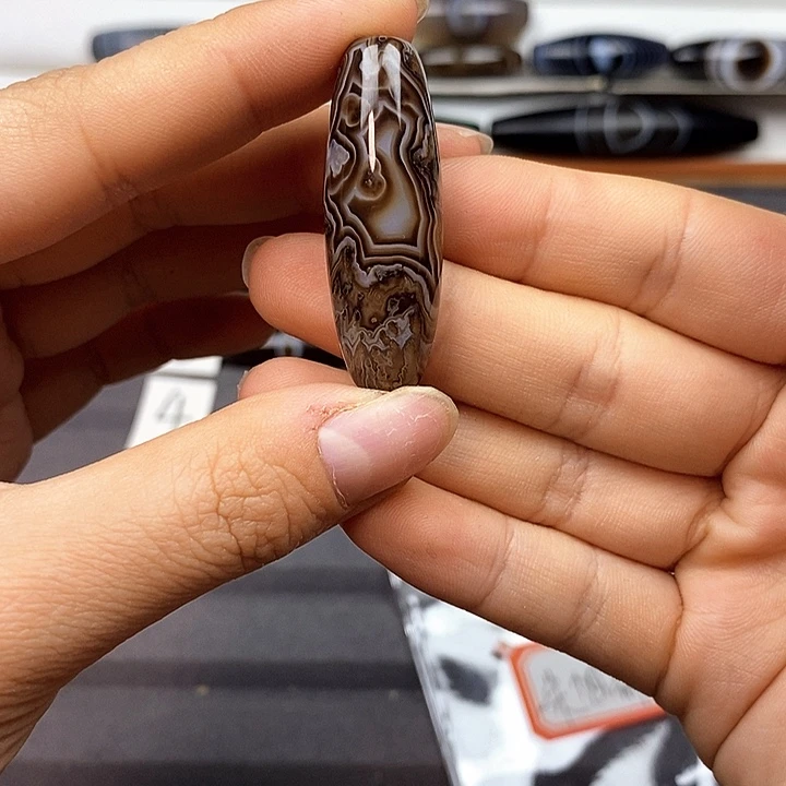 朱***8合金玛瑙/玉髓珠宝半成品