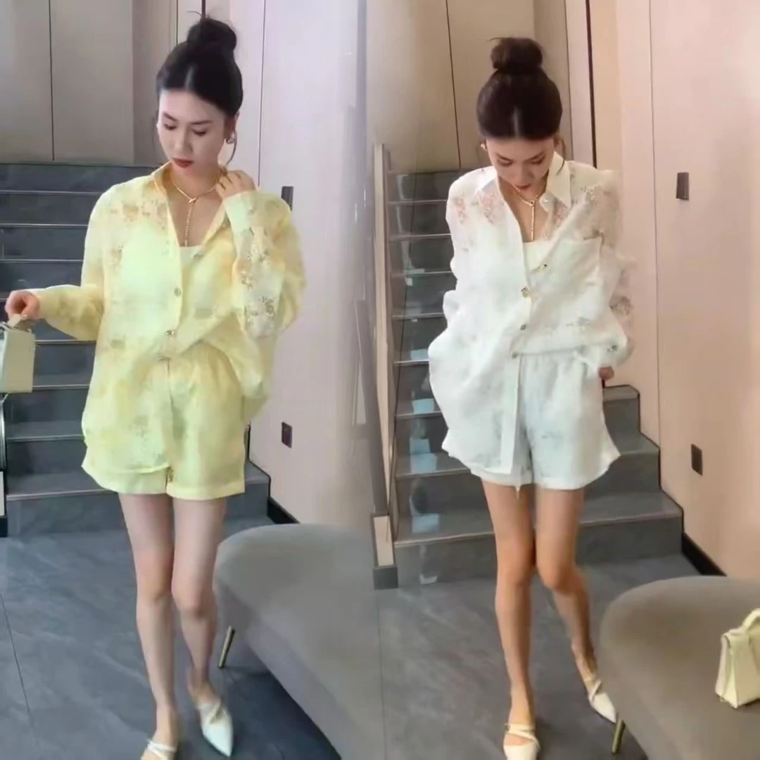 2025春夏新款洋气印花宽松休闲显瘦翻领防晒衬衫+高腰短裤两件套