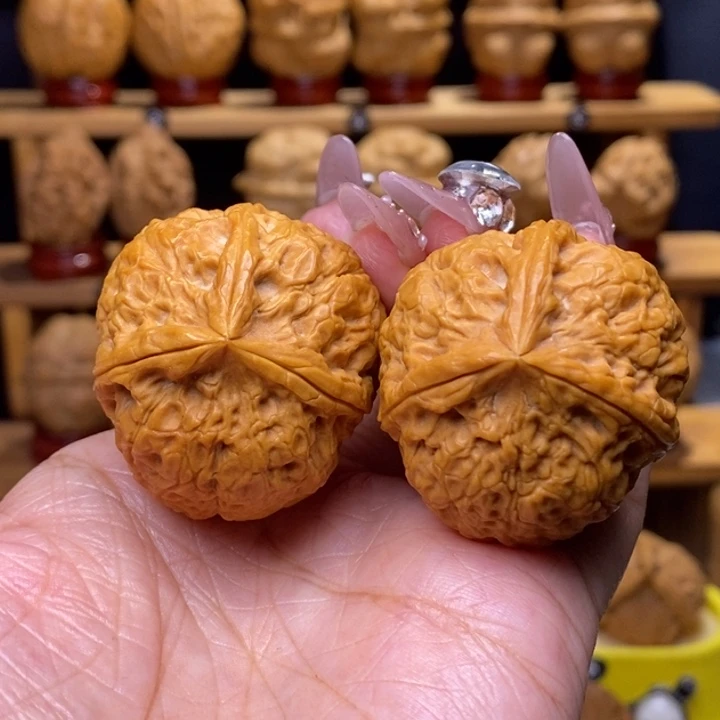 文玩核桃把件金鼎三棱23号38尺