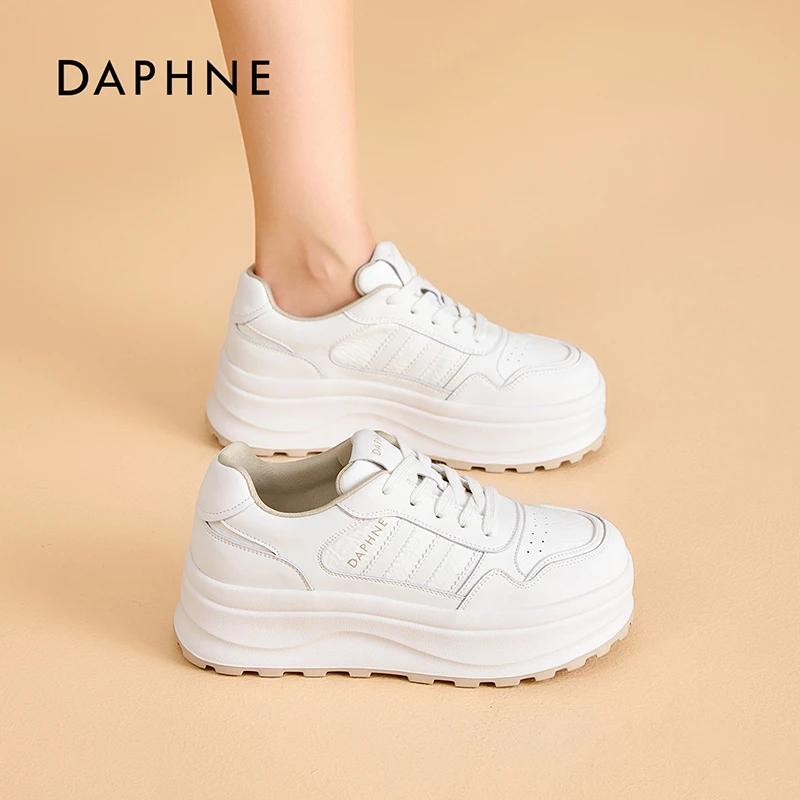 Daphne/达芙妮女鞋2025春季新款爆款高颜值百搭圆头舒适休闲板鞋