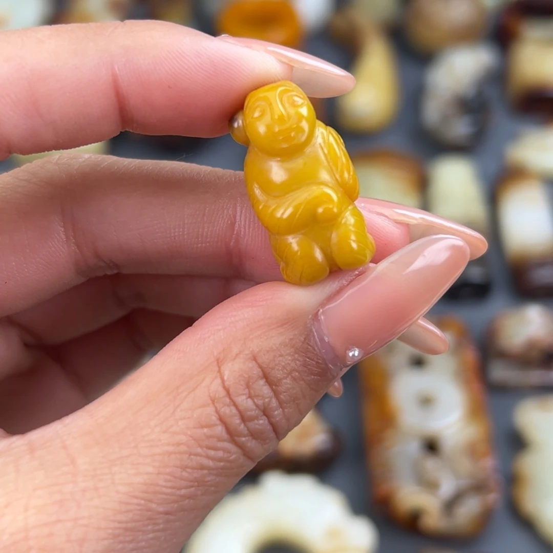 颈饰未镶嵌和田玉