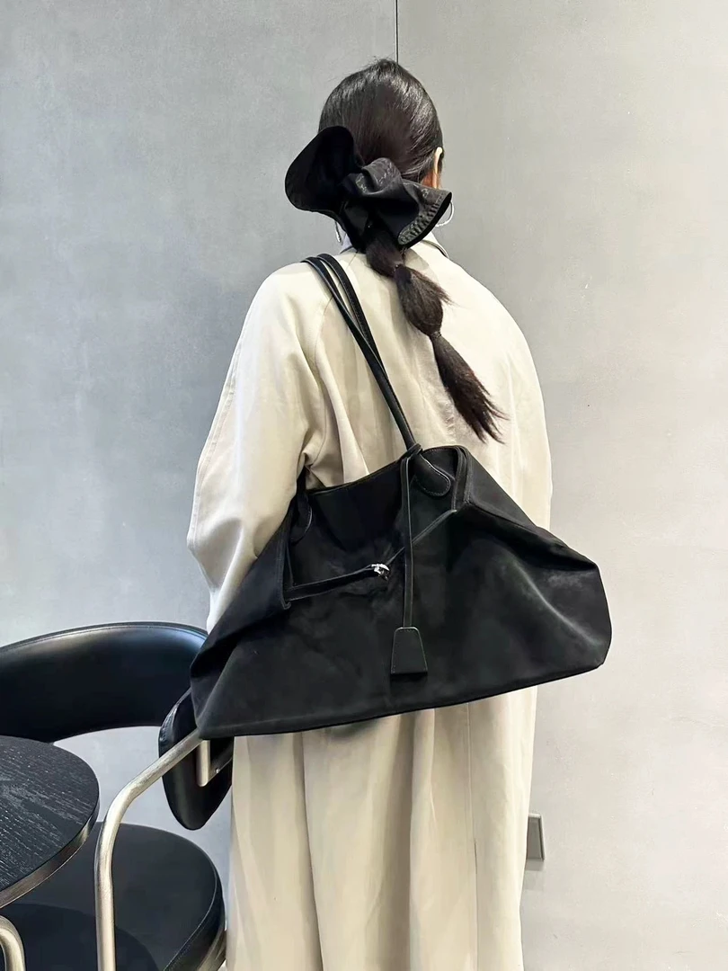 工厂店-（时尚洋溢）新款纯色时尚百搭敞口磁扣设计腋下包（2200）