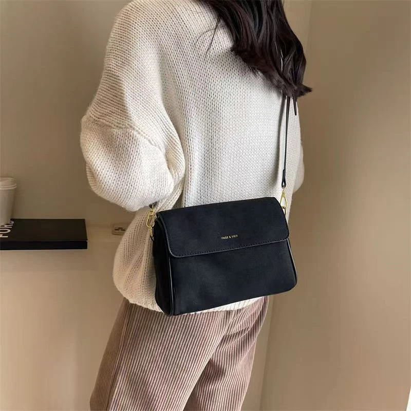 复古单肩斜跨包包
